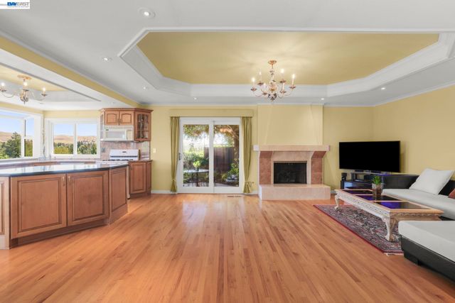 86 Jamaica Dr, San Ramon, CA 94582