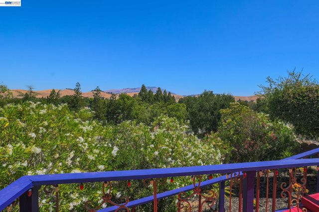 86 Jamaica Dr, San Ramon, CA 94582
