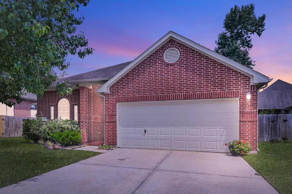 2043 Lulach Lane, Conroe, TX 77301