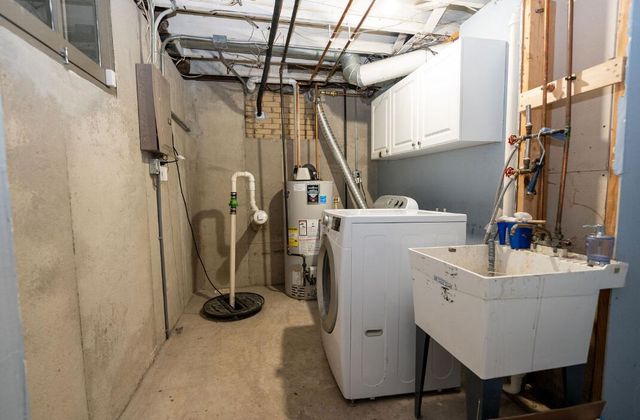 3249 W Mckinley BOULEVARD, Milwaukee, WI 53208