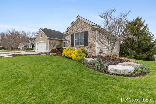 4045 Antigo Court SW, Grandville, MI 49418