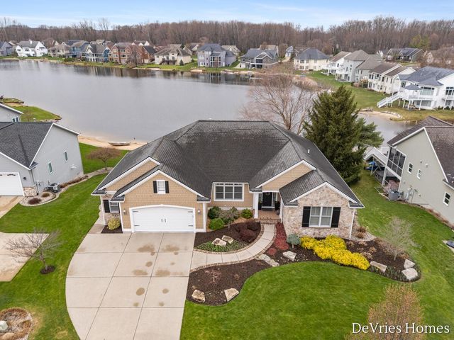 4045 Antigo Court SW, Grandville, MI 49418