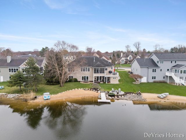 4045 Antigo Court SW, Grandville, MI 49418