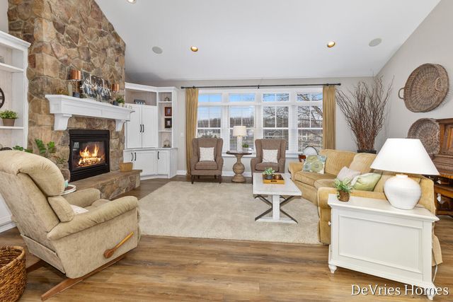 4045 Antigo Court SW, Grandville, MI 49418