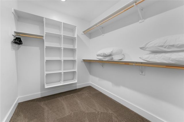 215 E Center Street, Fayetteville, AR 72701