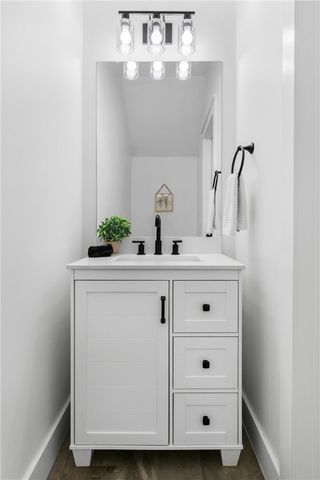 215 E Center Street, Fayetteville, AR 72701