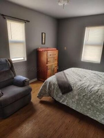 612 Clark Avenue, Stinnett, TX 79083