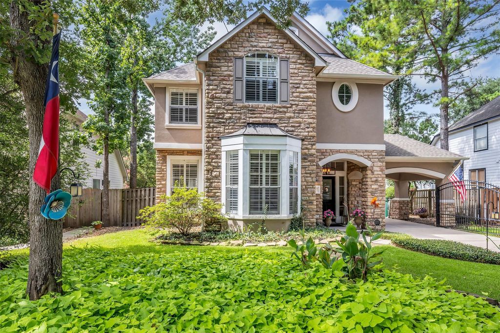 55 S Bethany Bend Circle S, The Woodlands, TX 77382