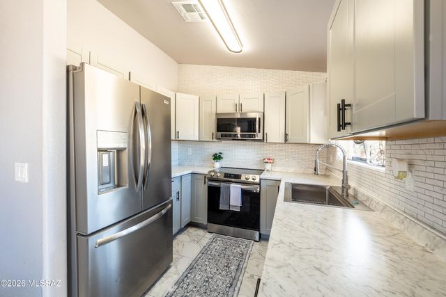 2800 W Calle De Rosita, Tucson, AZ 85746