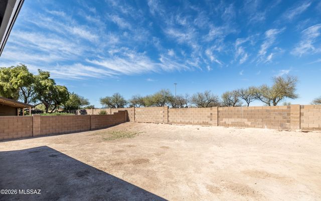 2800 W Calle De Rosita, Tucson, AZ 85746