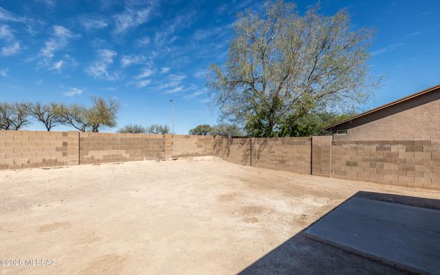 2800 W Calle De Rosita, Tucson, AZ 85746