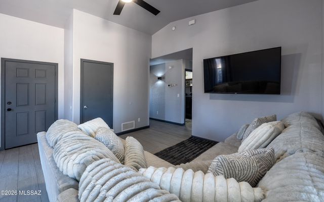 2800 W Calle De Rosita, Tucson, AZ 85746