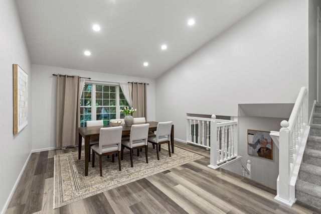 121 Fox Hollow Drive, Chanhassen, MN 55317