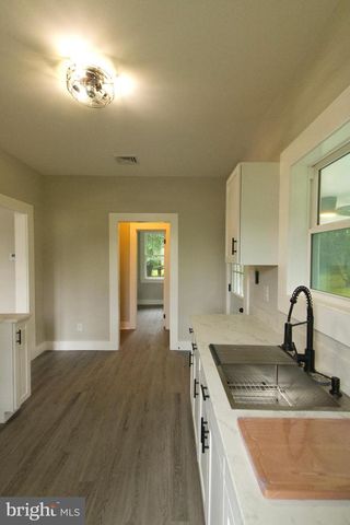 7244 FREDERICKSBURG TPKE, Woodford, VA 22580