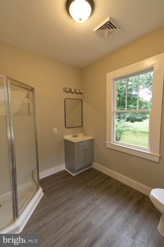 7244 FREDERICKSBURG TPKE, Woodford, VA 22580