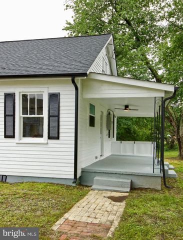 7244 FREDERICKSBURG TPKE, Woodford, VA 22580