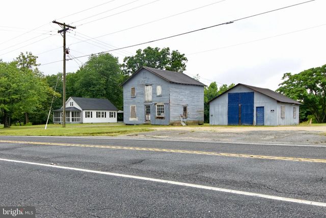 7244 FREDERICKSBURG TPKE, Woodford, VA 22580