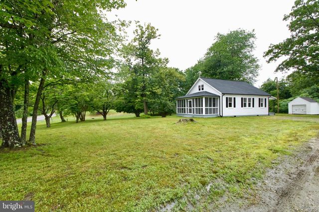 7244 FREDERICKSBURG TPKE, Woodford, VA 22580