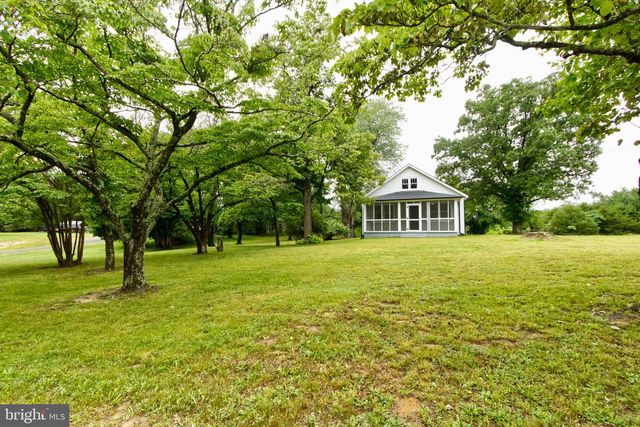 7244 FREDERICKSBURG TPKE, Woodford, VA 22580