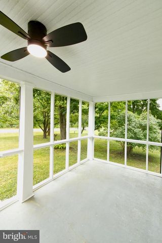 7244 FREDERICKSBURG TPKE, Woodford, VA 22580