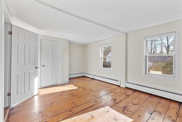8 Main St 2 R, Pepperell, MA 01463