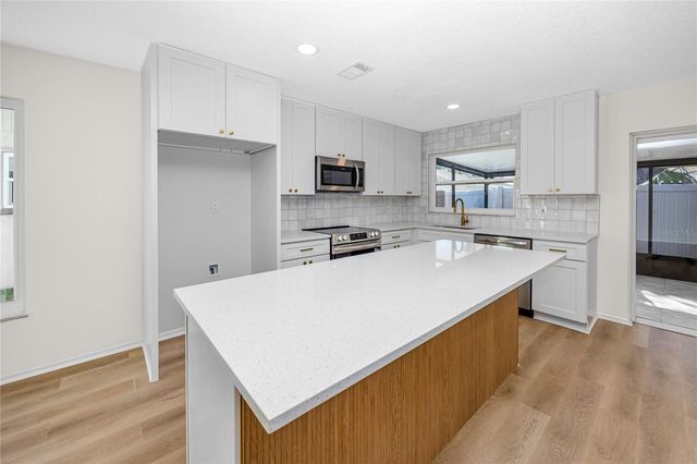 8808 90TH WAY N, Largo, FL 33777