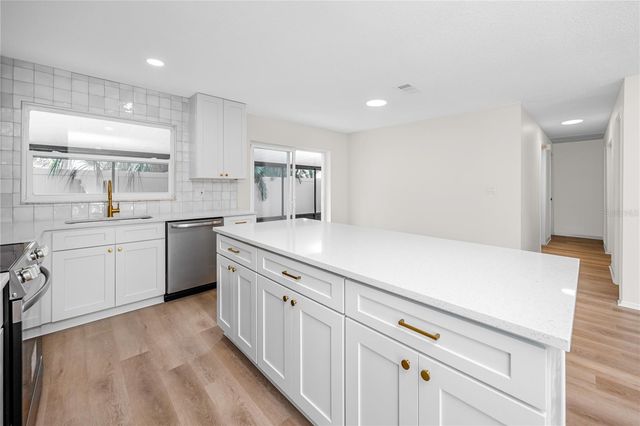 8808 90TH WAY N, Largo, FL 33777