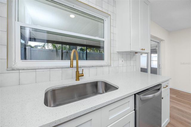 8808 90TH WAY N, Largo, FL 33777