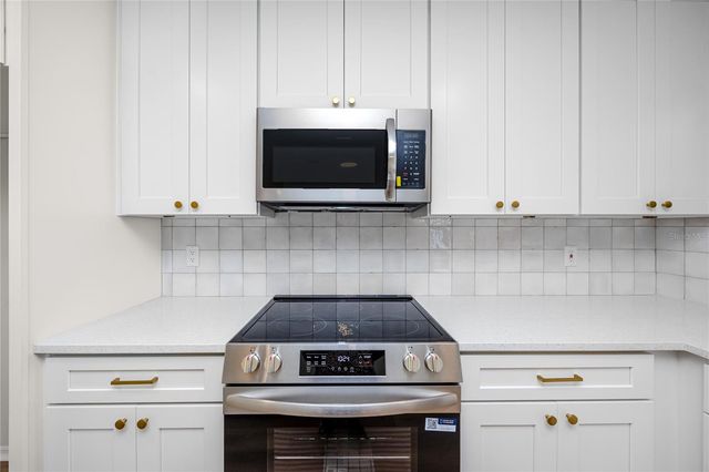 8808 90TH WAY N, Largo, FL 33777