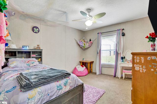 225 Tanglewood Way, Gray Court, SC 29645