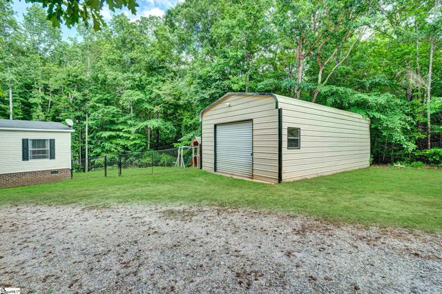 225 Tanglewood Way, Gray Court, SC 29645