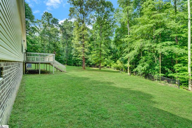 225 Tanglewood Way, Gray Court, SC 29645
