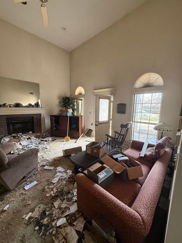 323 Northampton Circle, Fort Walton Beach, FL 32547