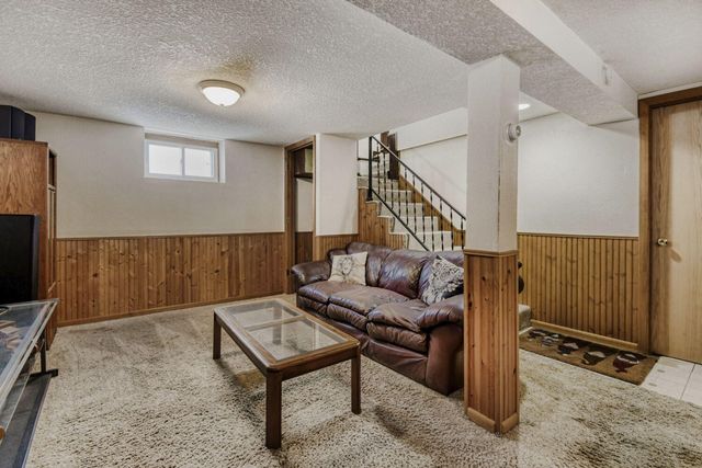 414 5th Street W, Hastings, MN 55033