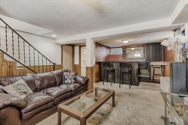 414 5th Street W, Hastings, MN 55033