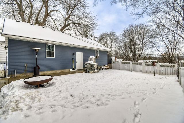 414 5th Street W, Hastings, MN 55033
