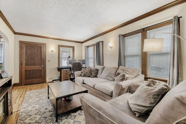 414 5th Street W, Hastings, MN 55033