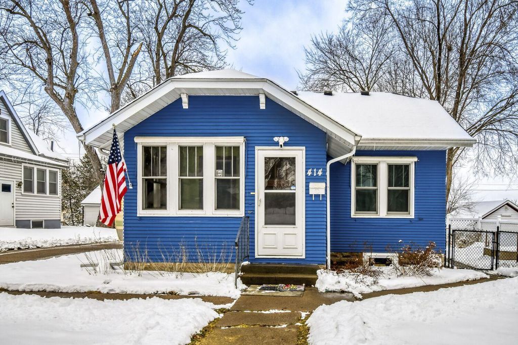 414 5th Street W, Hastings, MN 55033