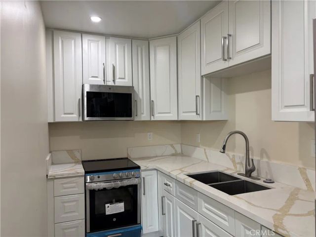 8646 Corbin Ave, Northridge, CA 91324