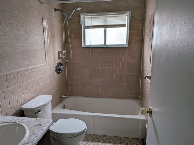 83-R Hobartst C4, Danvers, MA 01923