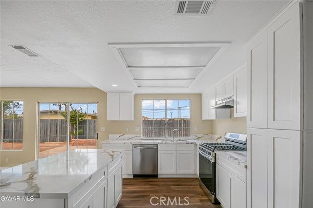 20649 83rd, California City, CA 93505