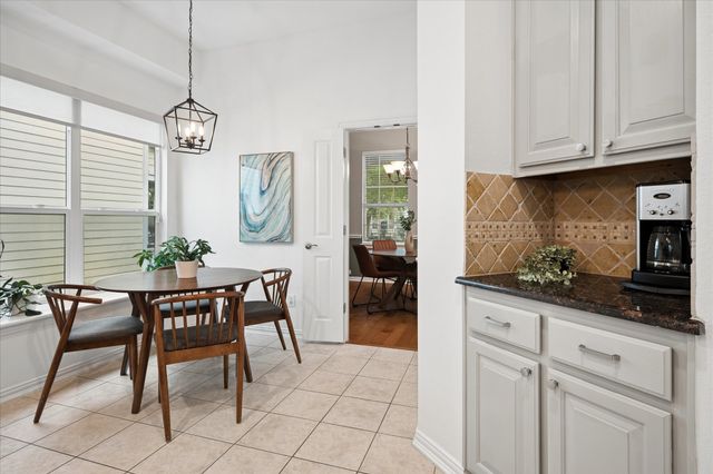 120 Myrtle Creek, Grapevine, TX 76051