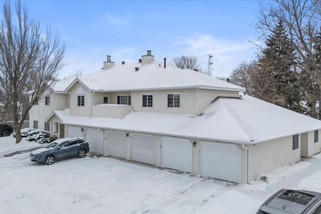 4040 Maureen Drive NE 202, Columbia Heights, MN 55421