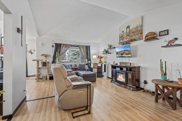 4040 Maureen Drive NE 202, Columbia Heights, MN 55421