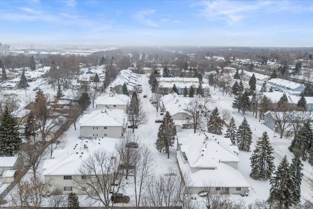 4040 Maureen Drive NE 202, Columbia Heights, MN 55421