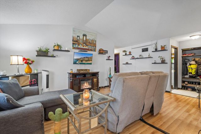 4040 Maureen Drive NE 202, Columbia Heights, MN 55421