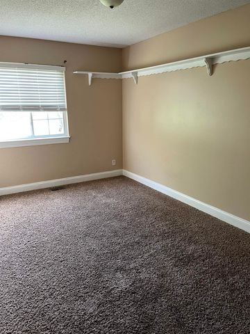 5405 Arlene St, Wichita, KS 67220