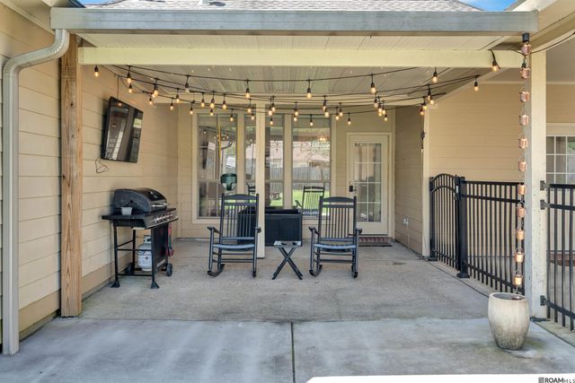 39100 S Angelle Ct, Gonzales, LA 70737
