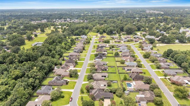 39100 S Angelle Ct, Gonzales, LA 70737