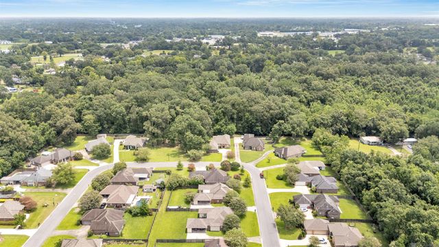 39100 S Angelle Ct, Gonzales, LA 70737